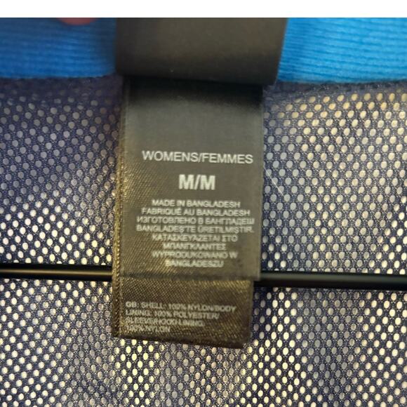 North Face Women's Blue Resolve Waterproof Windbreaker Size Medium - Picture 5 of 8